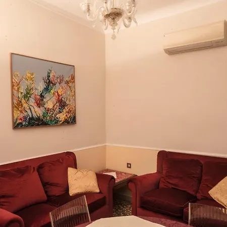 Alla Fenice 아파트