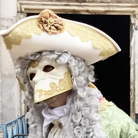 Alla Fenice 아파트